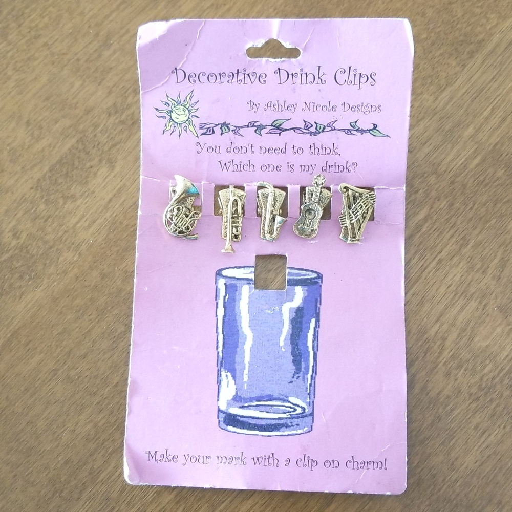 Musical Drink Clips Markers